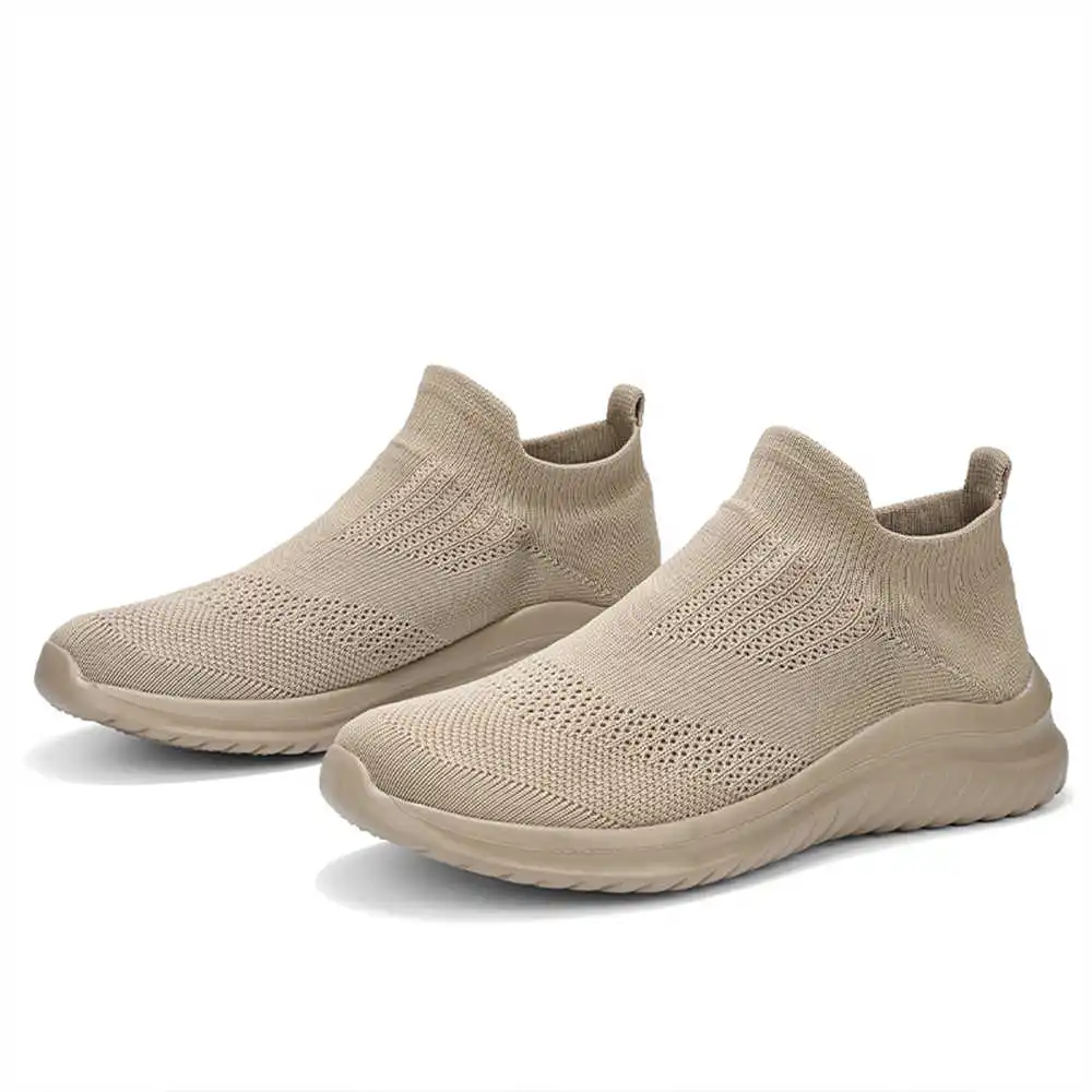 Sepatu olahraga pria, krem lem - Classic Tech Office Number ulasan dan harga