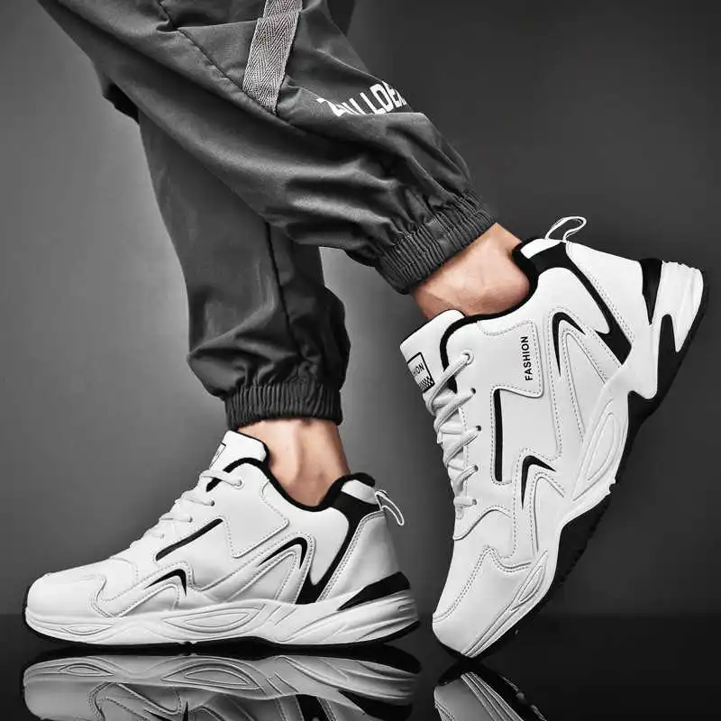 Sepatu kets olahraga untuk pri - Classic Tech Office Number ulasan dan harga